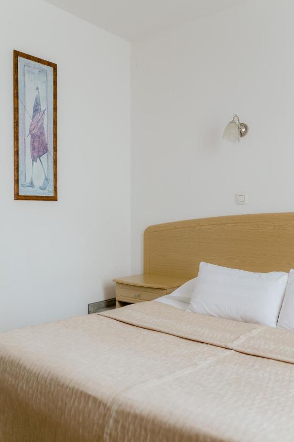 Hotel Silver Осиек Экстерьер фото