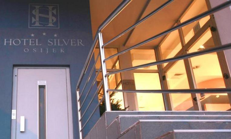 Hotel Silver Осиек Экстерьер фото